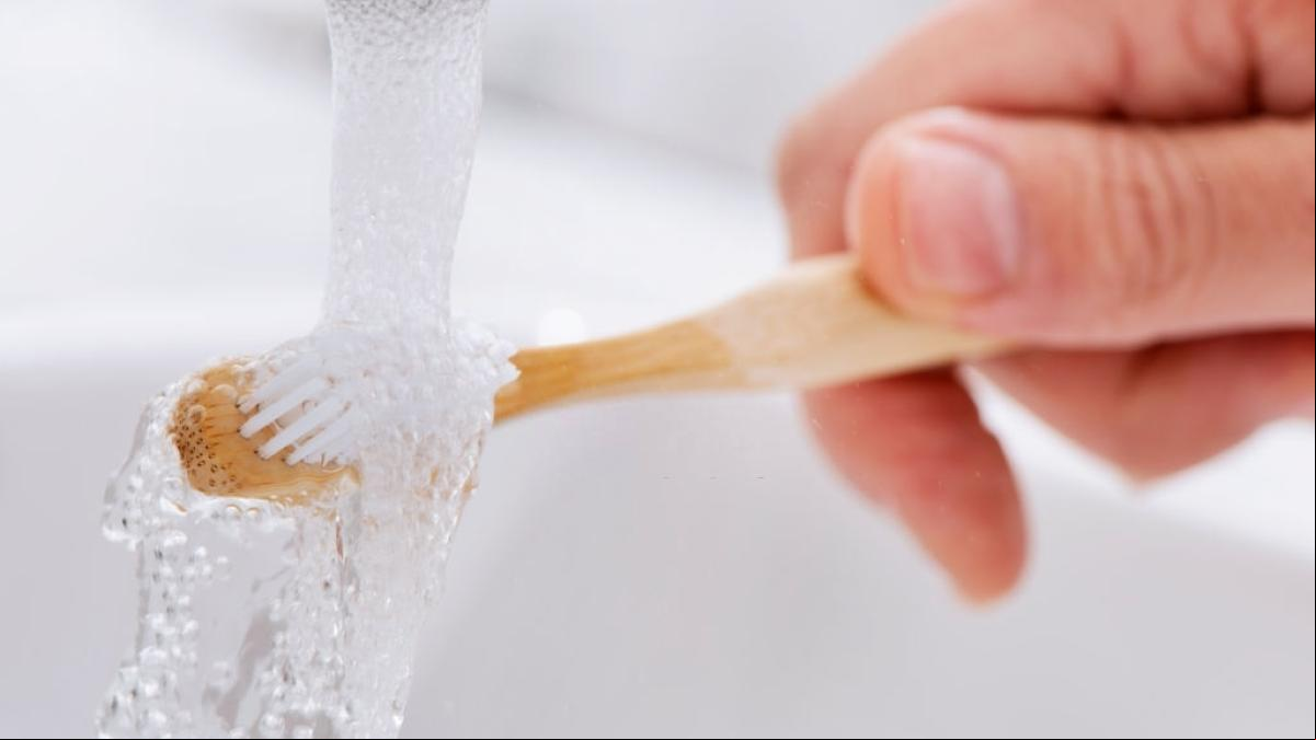 El método casero favorito de los dentistas para eliminar el sarro de forma rápida y efectiva