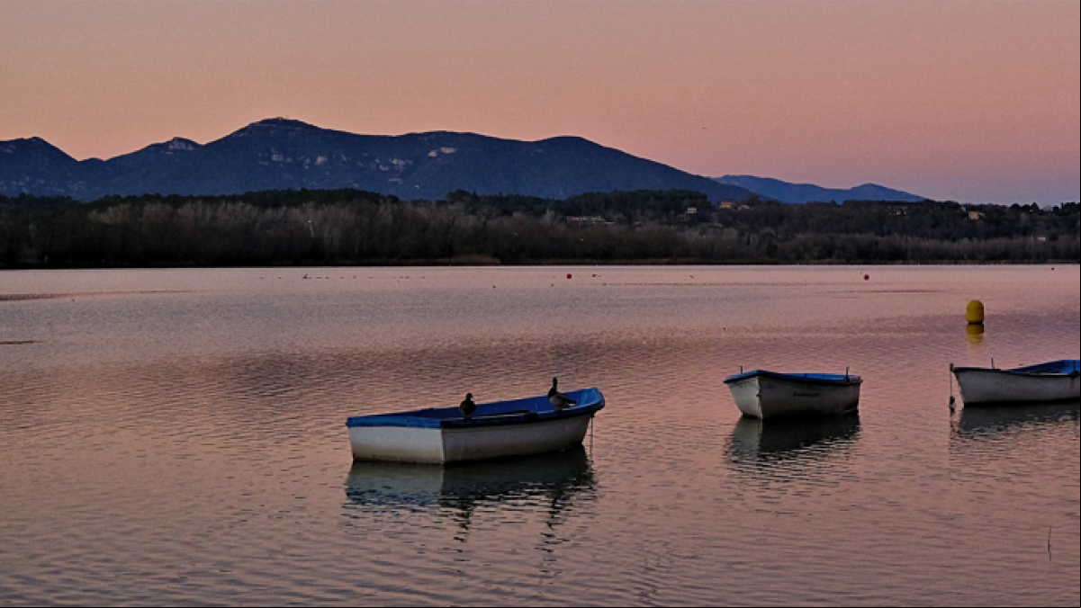 La magia de la noche invernal en Banyoles
