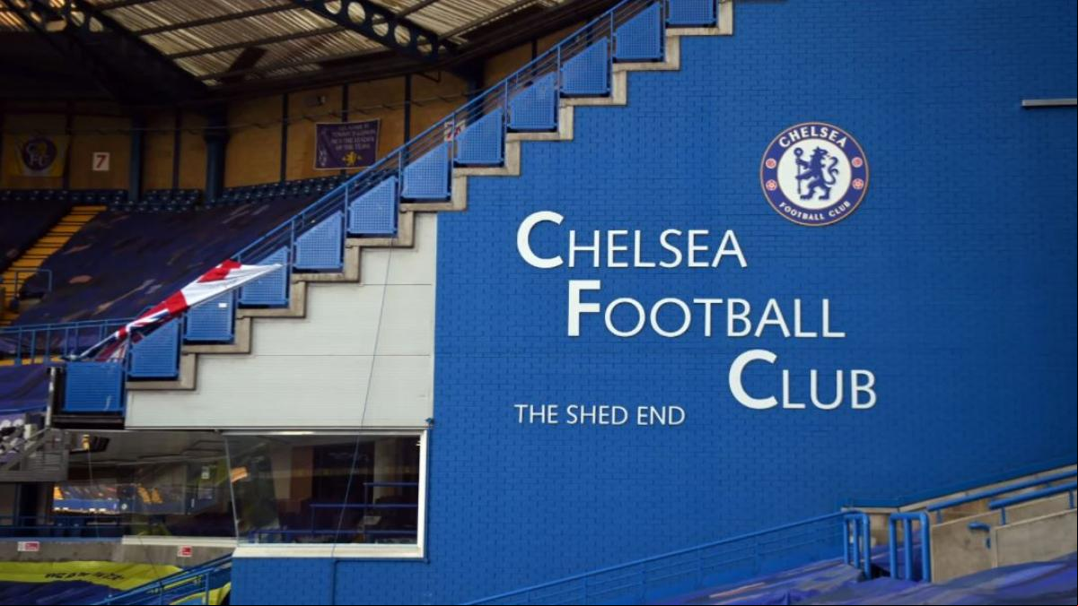El Chelsea paga una indemnización millonaria a cuatro excanteranos que sufrieron abusos raciales