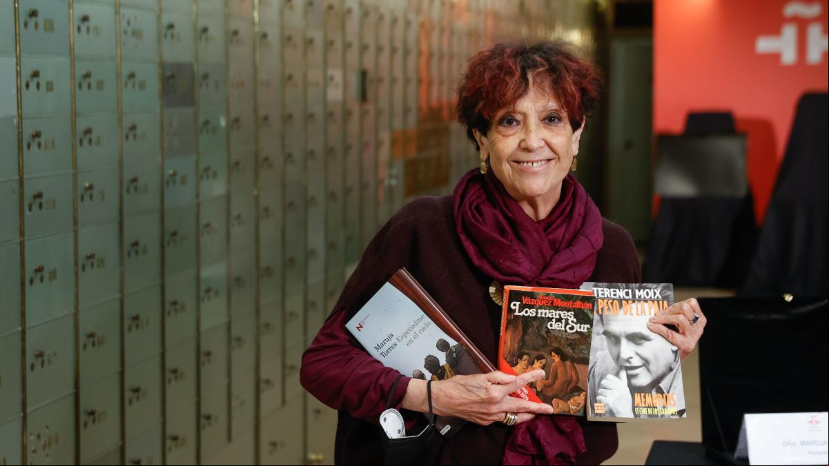 Maruja Torres: Dedico este acto a Almudena, la que no fue Virgen