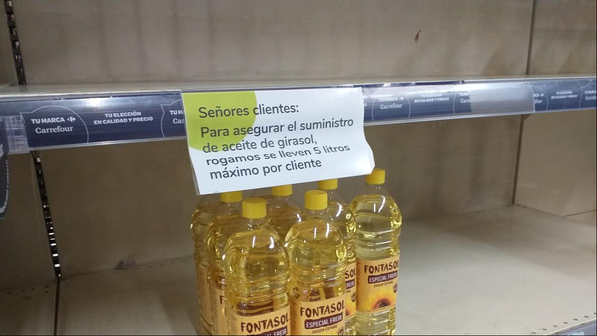 Crisis del aceite de girasol: FACUA denuncia a Mercadona, DIA y otros tres supermercados por limitar su compra