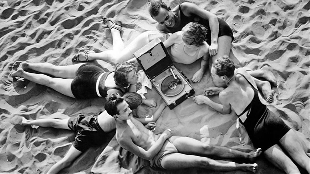 Las canciones del verano nacieron antes que la radio (y el vinilo)