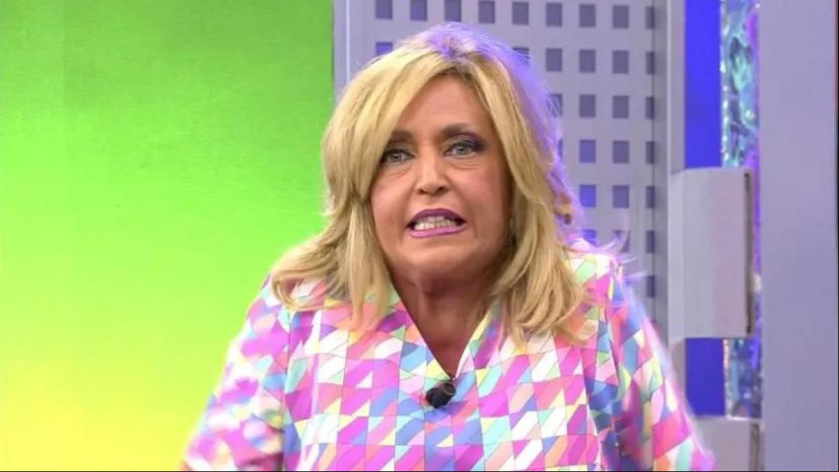 La reivindicación de Lydia Lozano sobre las faldas en mujeres mayores arranca el aplauso del público