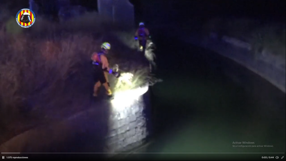 Muere un adolescente arrastrado por el agua en la Acequia Real del Júcar, en Guadassuar