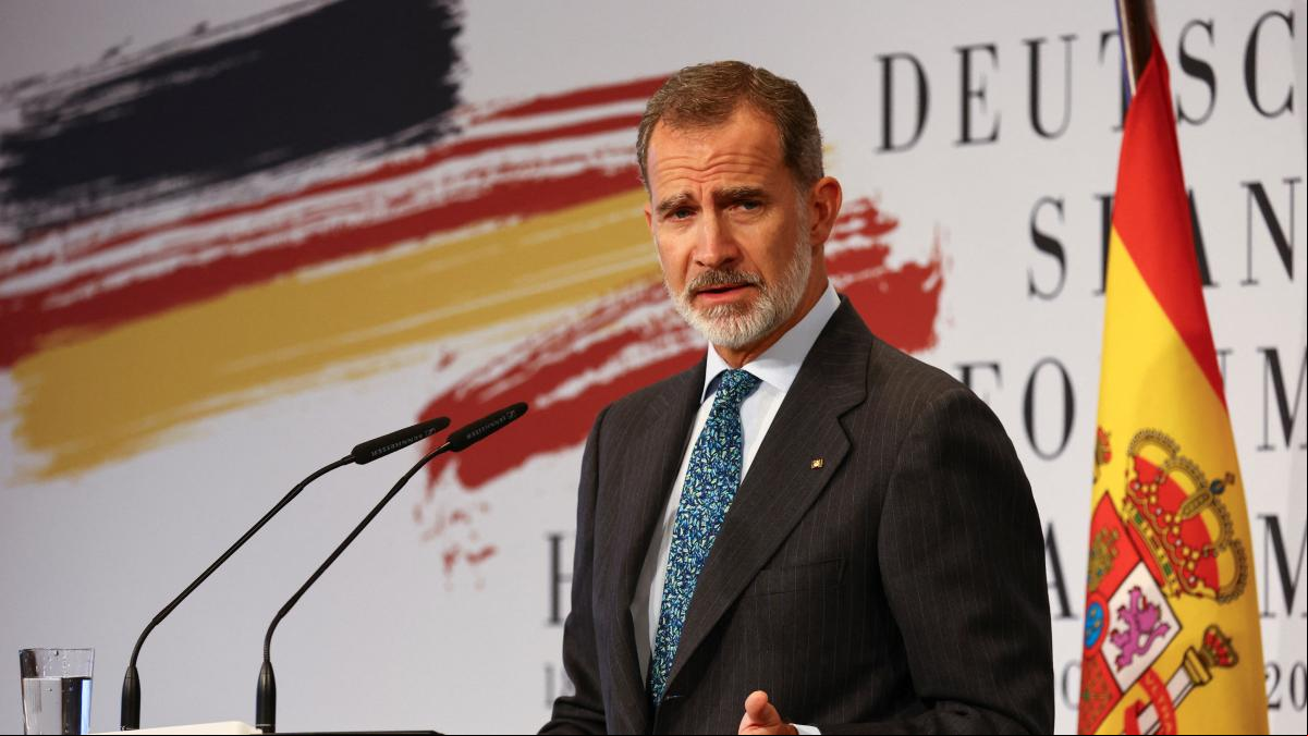 El Rey llama a acelerar las renovables y el ahorro ante la crisis energética