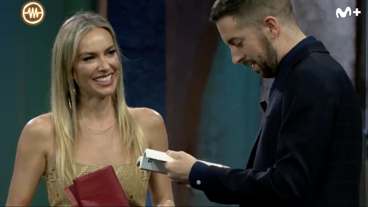 El regalo sexual de Kira Miró a David Broncano: “Esto es como ir a Hacienda”