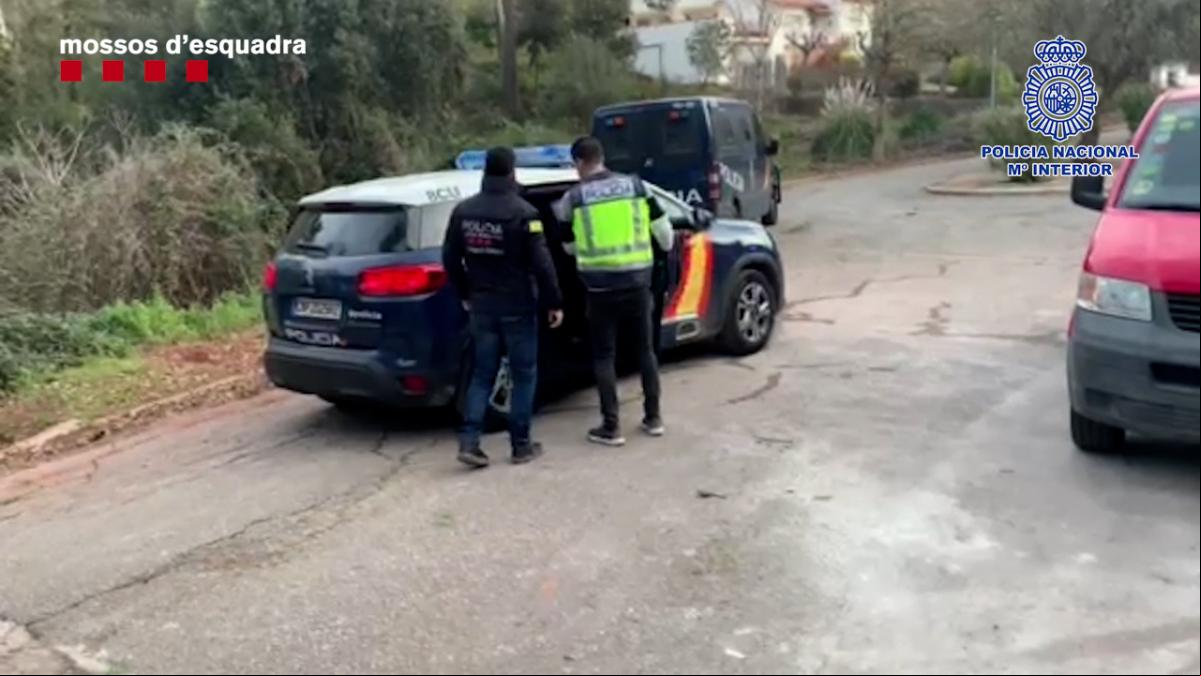 Desarticulan un grupo criminal que alquilaba casas para cultivar marihuana en el Maresme