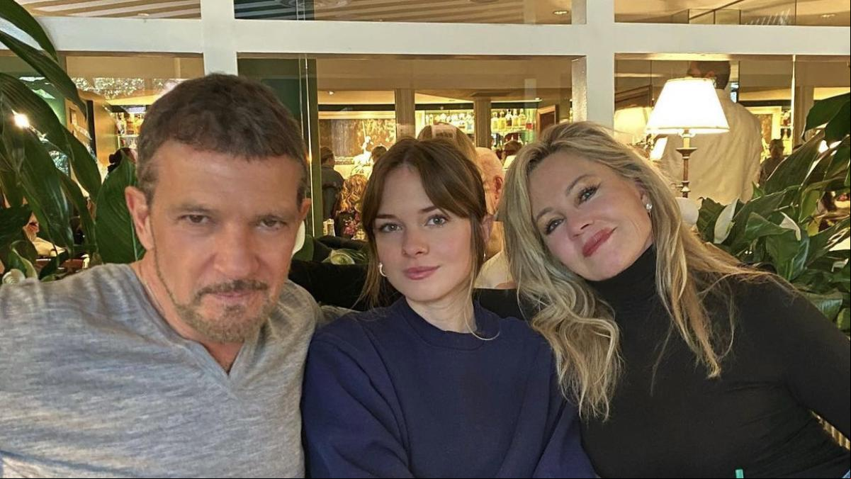 El emotivo reencuentro de Antonio Banderas con Melanie Griffith y su hija Stella del Carmen