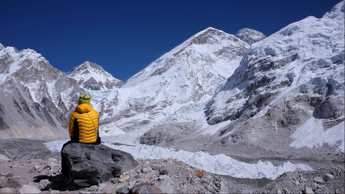 El deshielo de los glaciares del Himalaya se acelera y puede derretir el 80% de su volumen este siglo