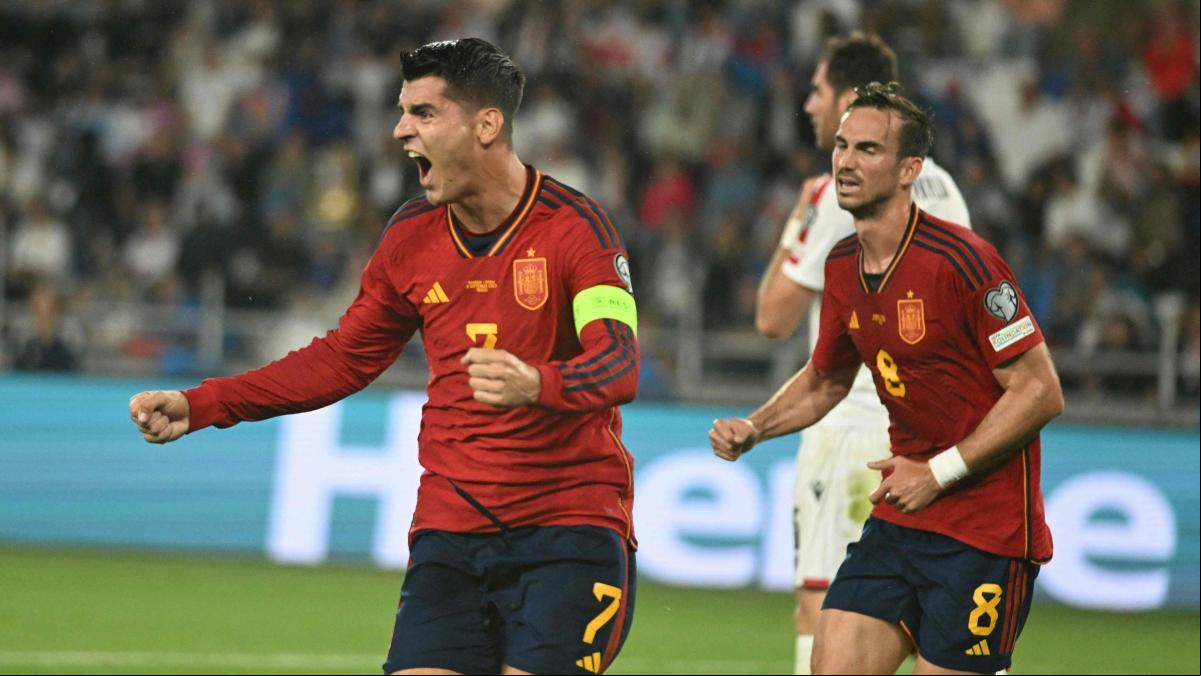 España habla en el campo con una goleada en Georgia
