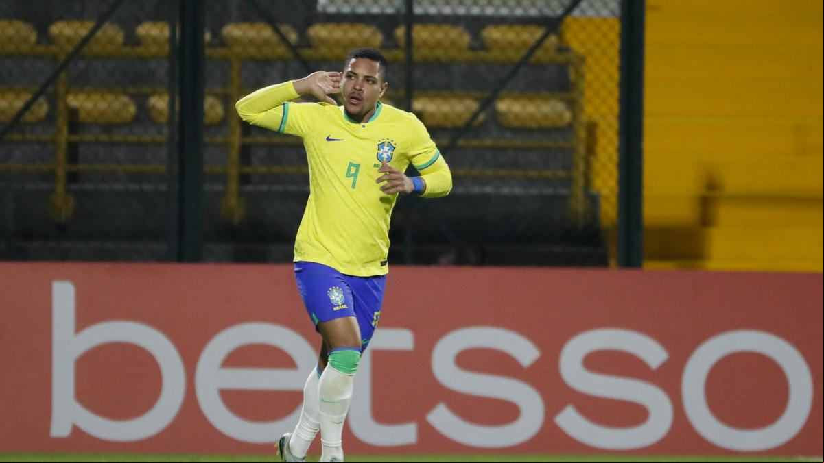 El Barça y el embrujo de Brasil: Vitor Roque, el número 39