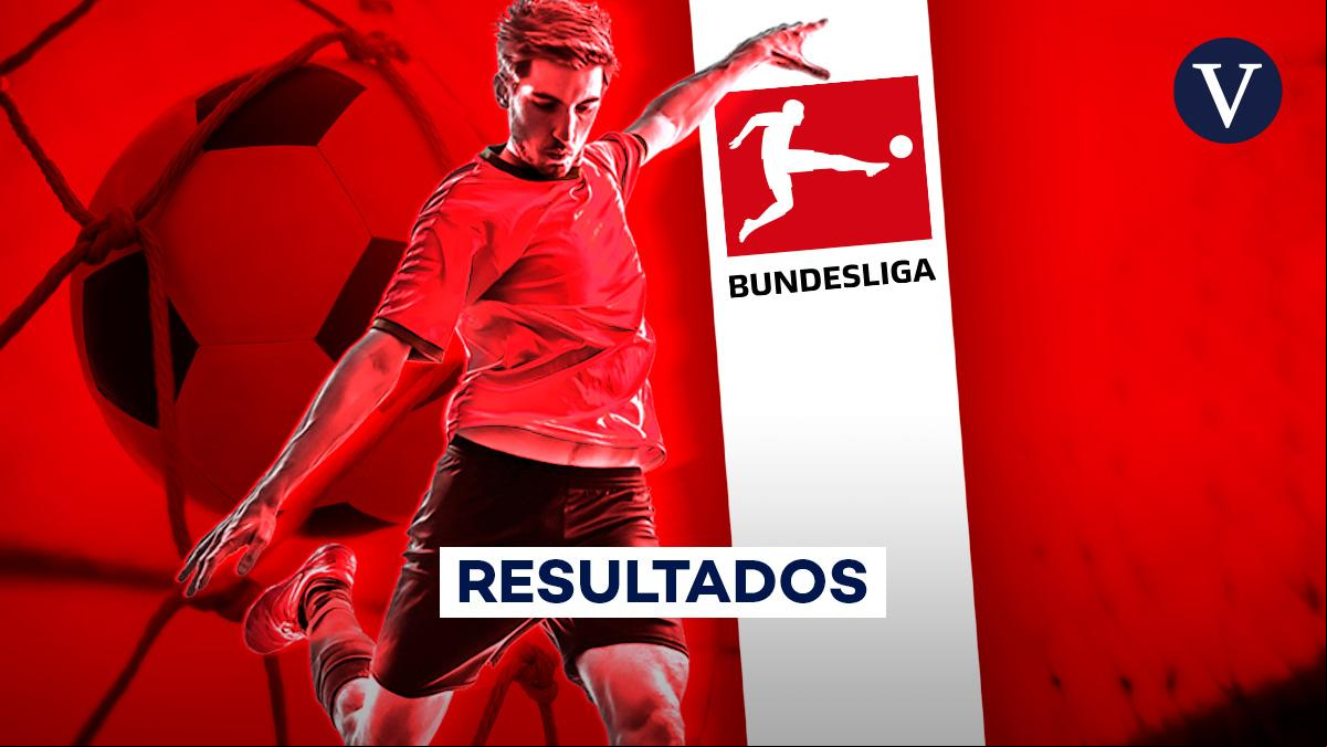 Así está la clasificación de la Bundesliga tras los resultados de los partidos de la Jornada 32 disputados hoy, viernes 2 de mayo