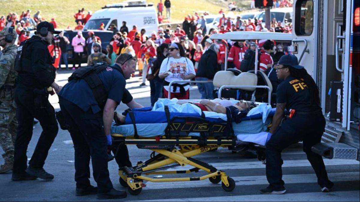 Una pelea provocó el tiroteó mortal en la fiesta de los Chiefs de Kansas City