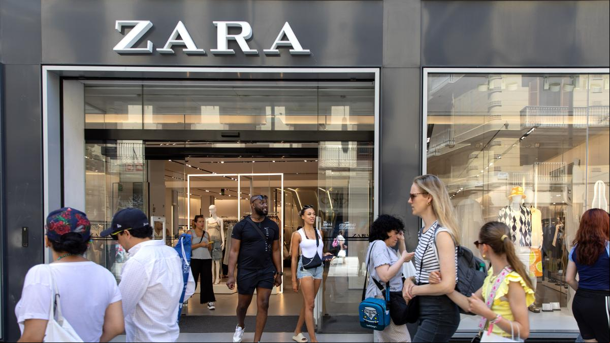 El grupo de Zara gana un récord de 5.381 millones y dispara el dividendo un 28%