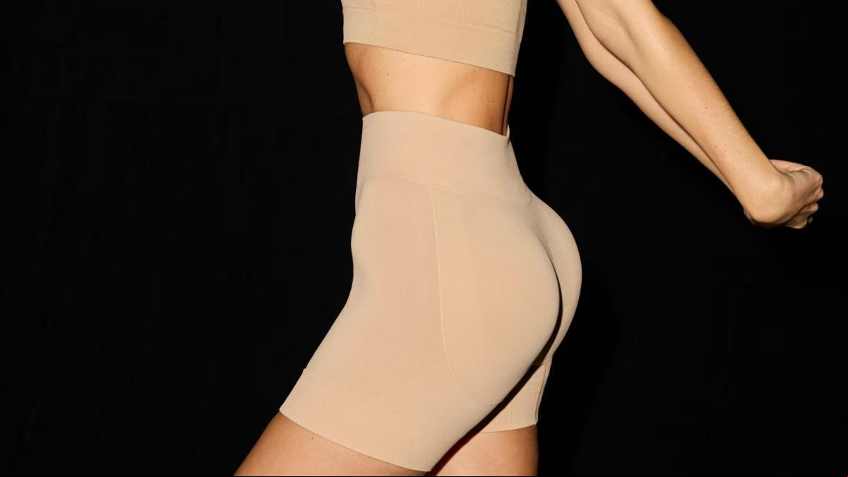Bragas y tangas con relleno: el efecto Kim Kardashian azota las calles