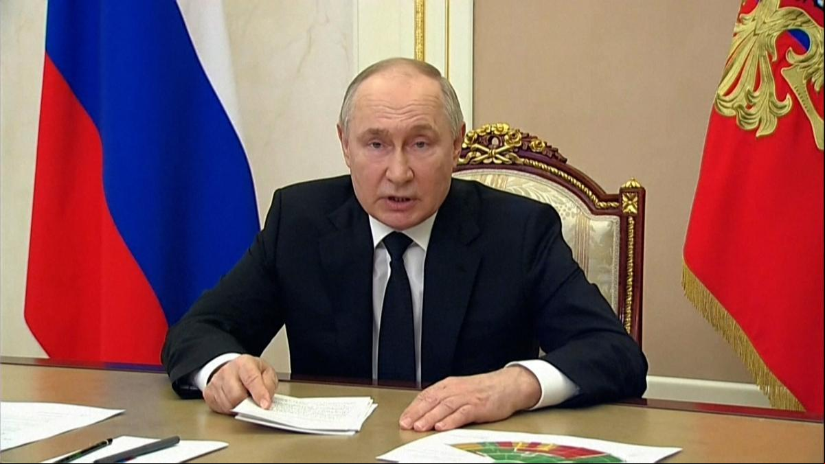 Putin dice que los islamistas son “un eslabón” y señala a Ucrania y Occidente