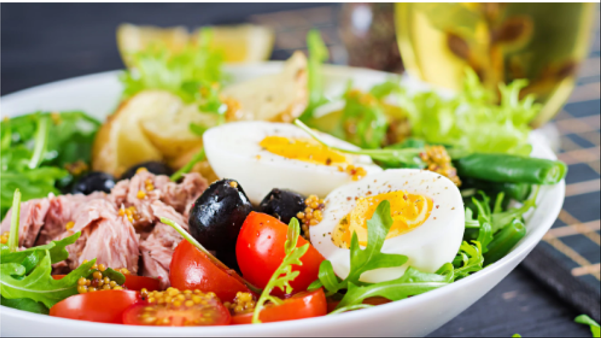 ¿Qué le pasa a tu cuerpo si comes todos los días ensalada? Una nutricionista habla sobre este mito