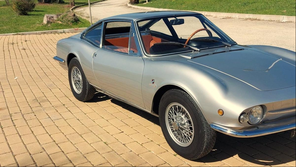 Si te apasionan los clásicos italianos de los años 60, no debes perderte este exclusivo Fiat