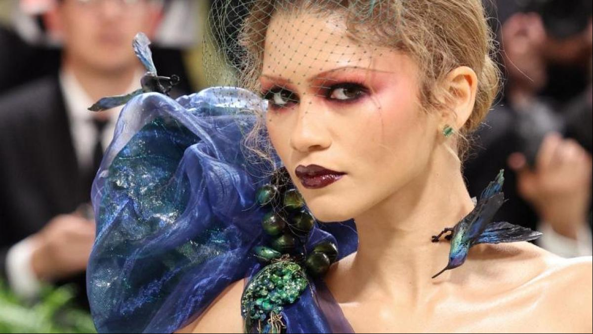 Zendaya protagoniza el look más atrevido de la gala Met