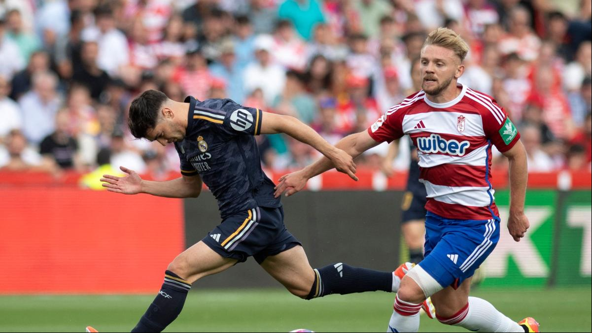 El Real Madrid golea a un descendido Granada