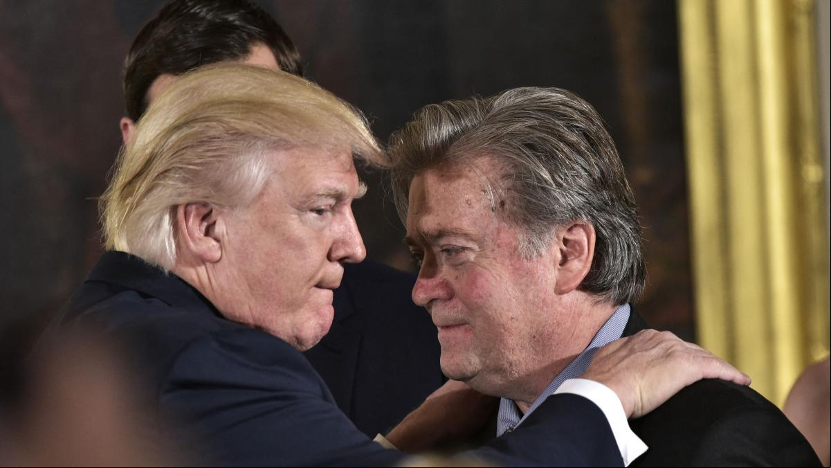 Steve Bannon promete venganza: “Los cazados se convertirán en cazadores”