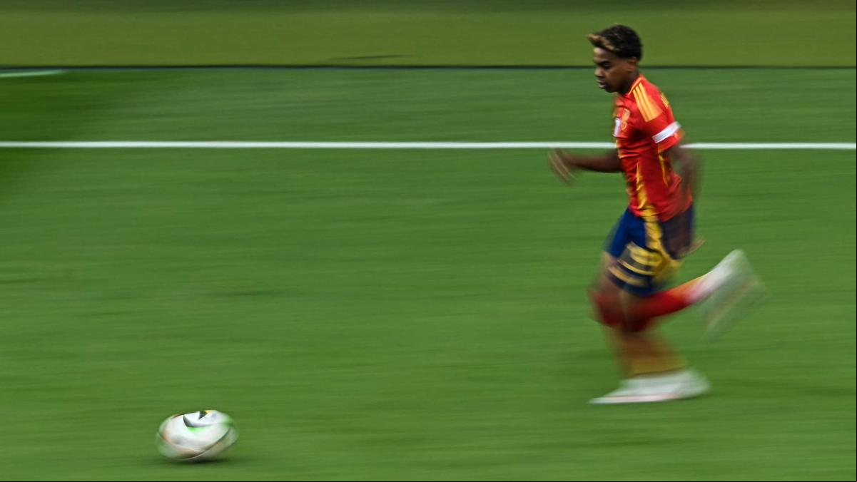 Lamine Yamal: de ver la Eurocopa en un centro comercial a jugarla con 16 años