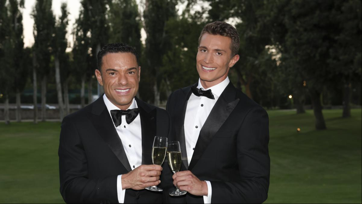 Los invitados y las ausencias a la boda de Antonio Rossi y Hugo Fuertes