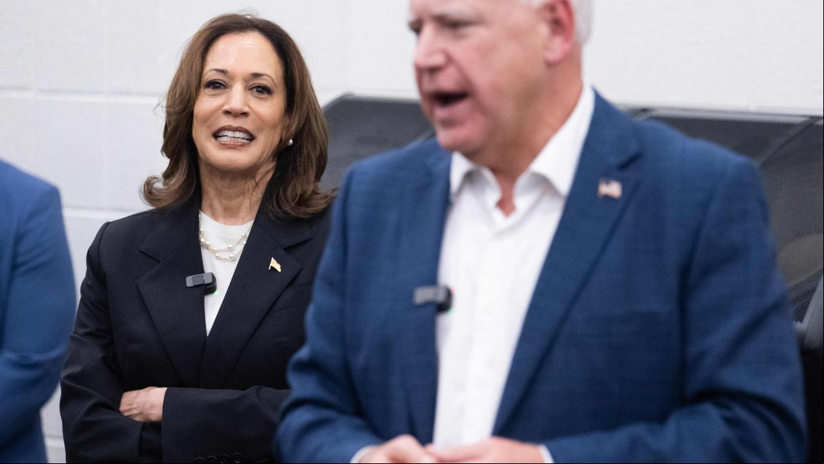Harris aventaja a Trump en seis de los estados decisivos