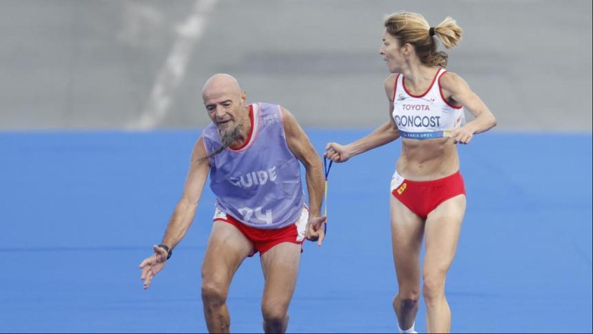 El absurdo despide al maratón paralímpico: una española pierde el bronce por asistir a su guía