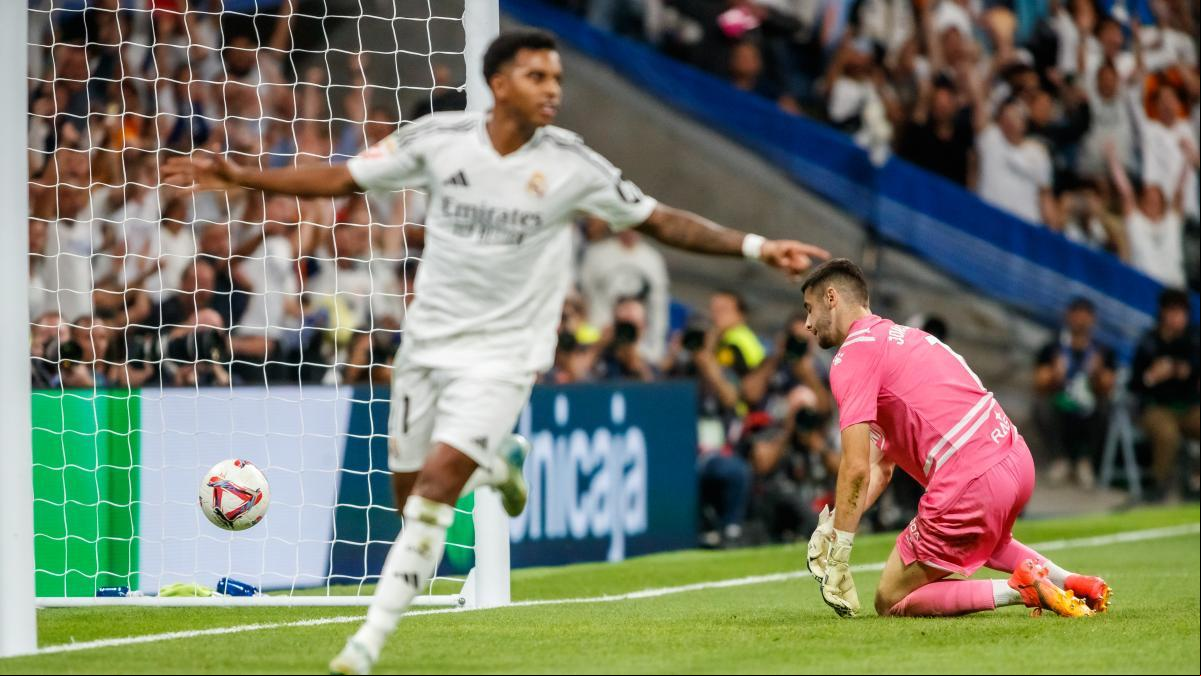 El Madrid golea al Espanyol en el último cuarto de hora