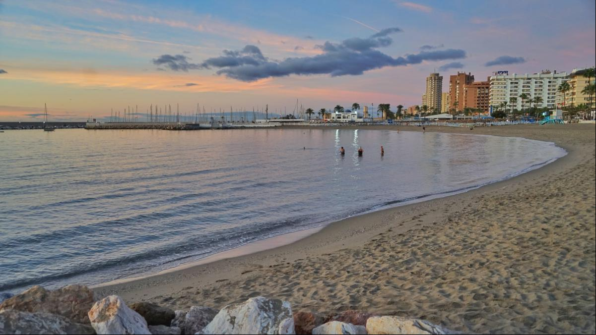 Muere ahogado un hombre en una playa de Fuengirola Muere ahogado un hombre en una playa de Fuengirola