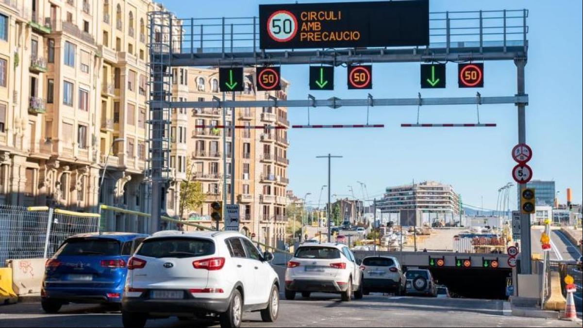 La recomendación de la DGT a la gente que entra en Barcelona en coche: “Dos personas en el vehículo”