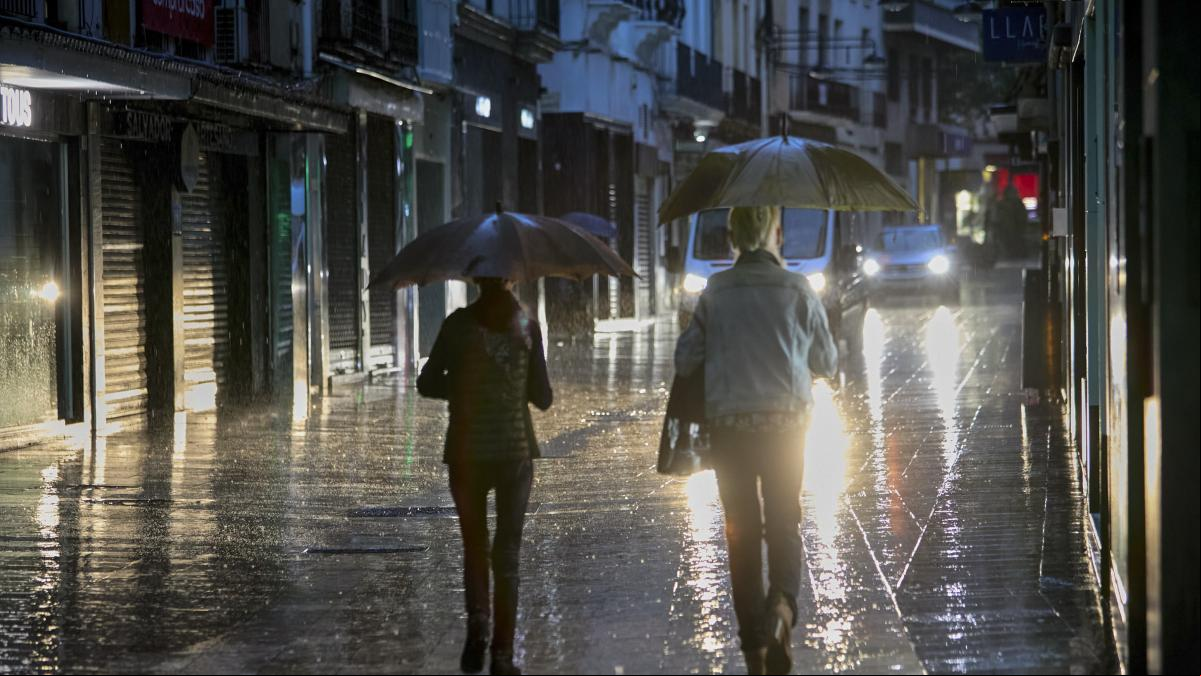 La lluvia continuará hoy en la Comunidad Valenciana con chubascos fuertes y persistentes