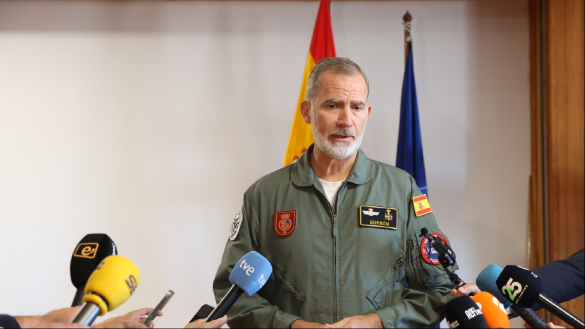 El Rey, “desolado” por las vidas perdidas en las riadas