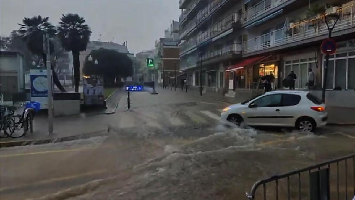 La DANA azota ahora Tarragona y provoca inundaciones y cortes de carreteras