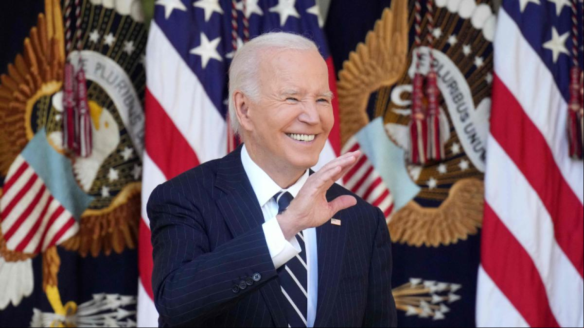 Joe Biden pide “bajar la temperatura” del debate y garantiza la transición pacífica del poder