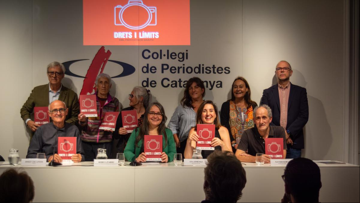 Una guía recoge los derechos y los límites de los fotoperiodistas