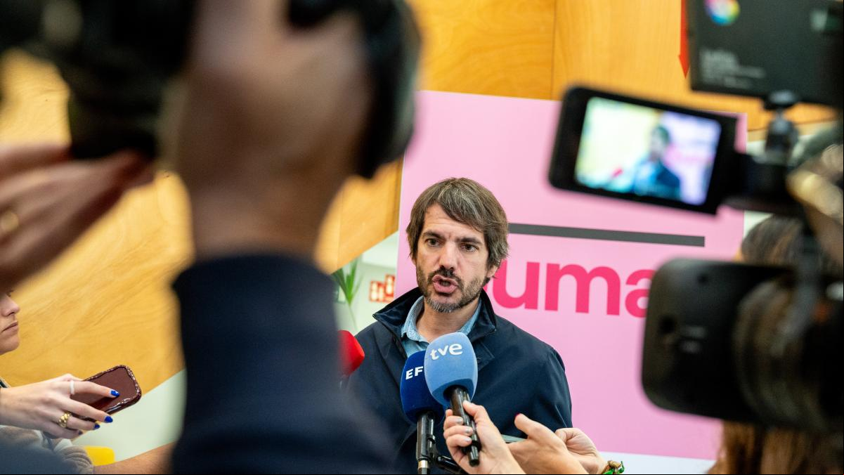 Sumar exige a Mazón que dimita y, si no lo hace, que sea Feijóo quien se lo exija