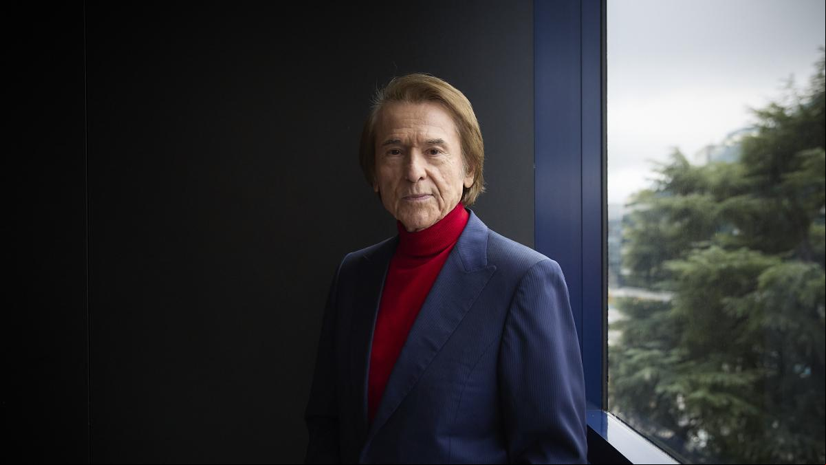 Raphael: “El planeta está descuajeringado y Trump va a ser un chiste al lado de eso”