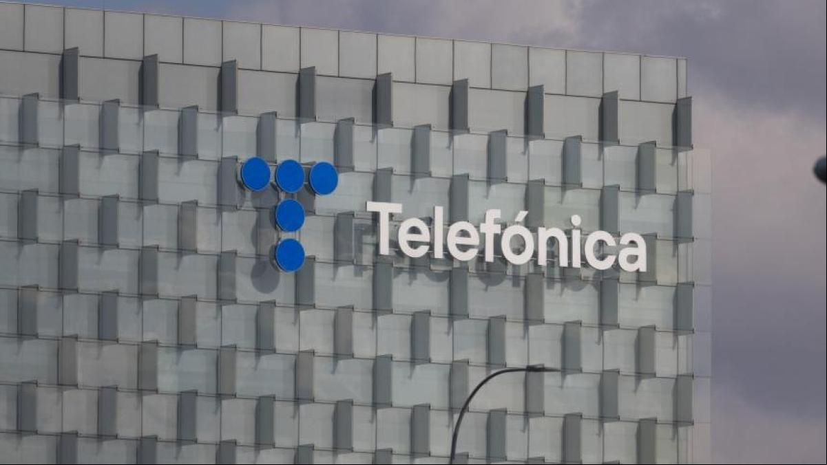 El Gobierno autoriza que la saudí STC alcance un 9,97% de Telefónica