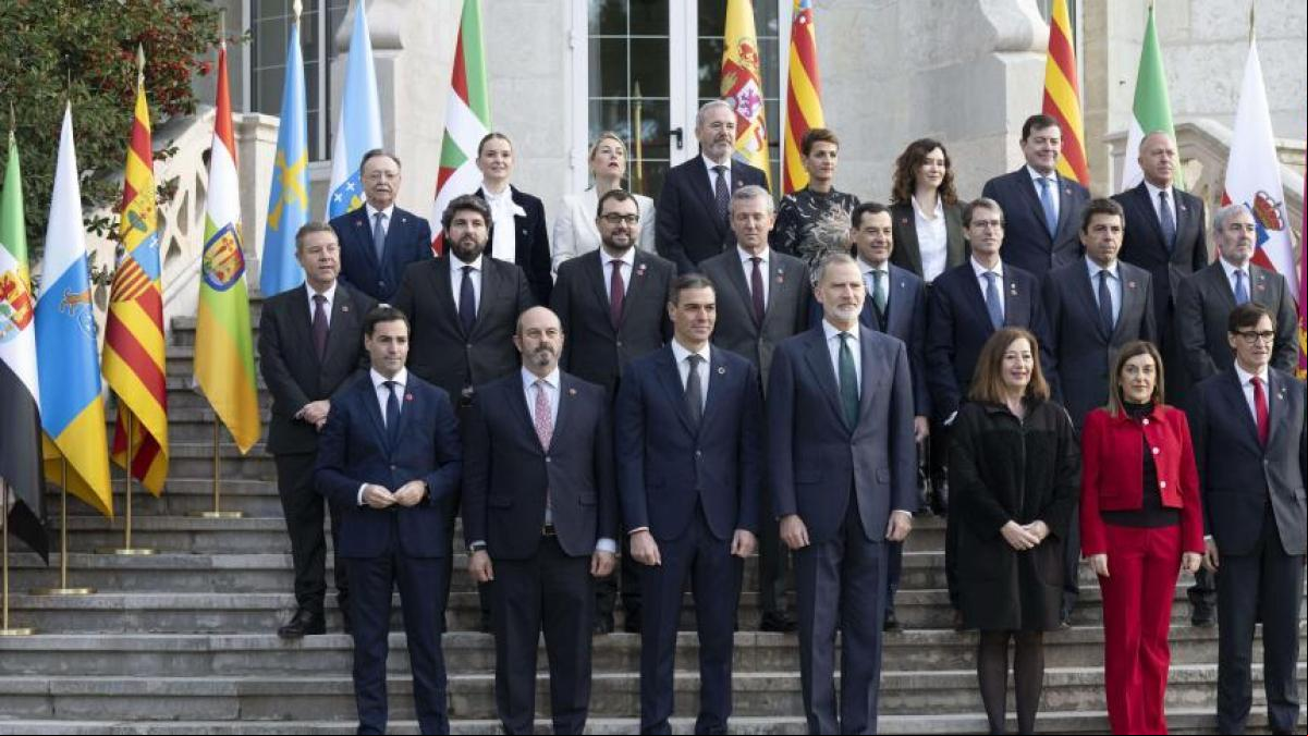 Pedro Sánchez convoca a las comunidades en enero para negociar la quita de deuda