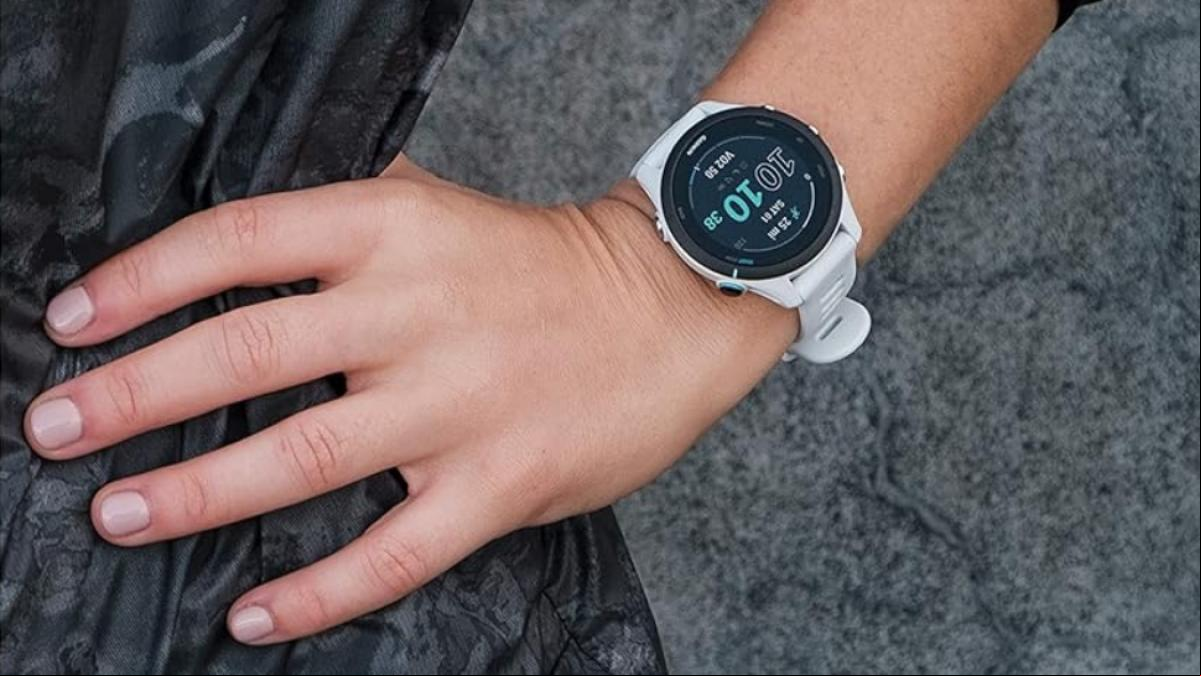 Especial para corredores y con 150 euros de caída: este reloj inteligente de Garmin es un chollazo a este precio
