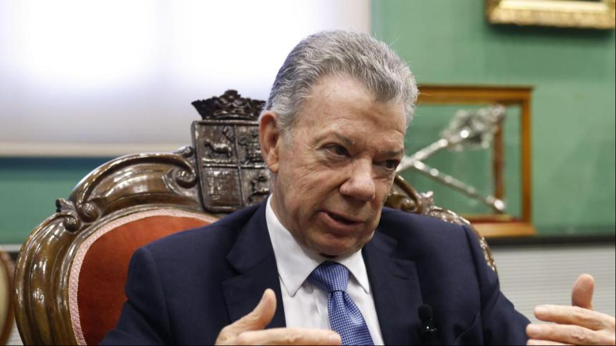 Juan Manuel Santos: “El proceso de ‘paz total’ de Petro está en cuidados intensivos”
