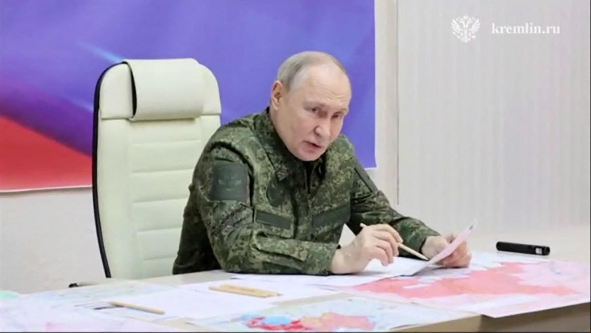 Putin visita Kursk y ordena expulsar a las tropas ucranianas lo antes posible