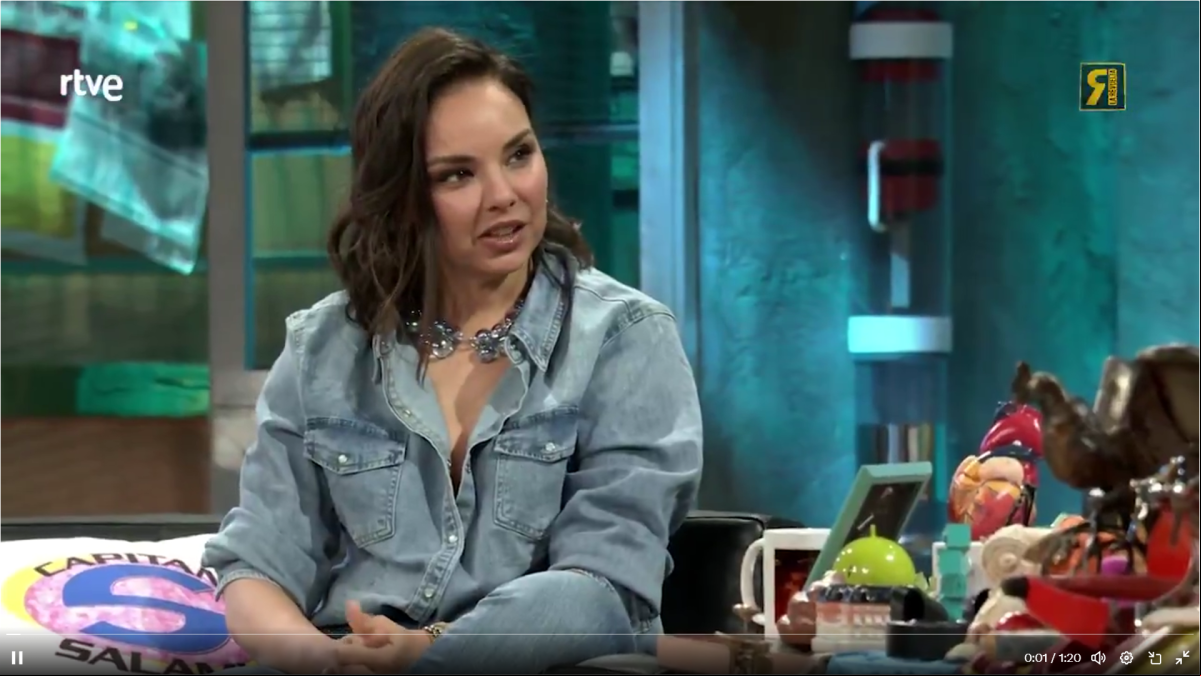 ​Chenoa se moja sobre su vida íntima en La Revuelta en mitad de los rumores de reconciliación con Miguel Sánchez Encinas: “Me lo paso bastante bien”