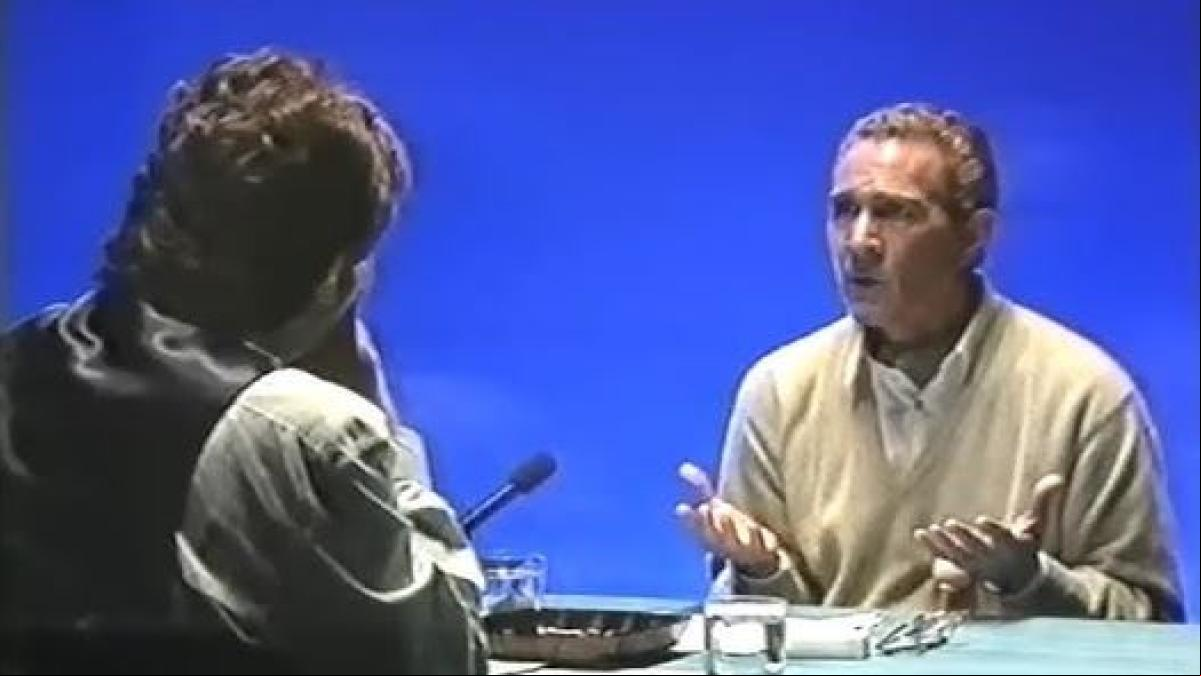 La reflexión de Antonio Gala sobre la felicidad que sigue vigente a día de hoy: “No es una suma de objetos, no se puede identificar con el consumismo” La reflexión de Antonio Gala sobre la felicidad que sigue vigente a día de hoy: “No es una suma de objetos, no se puede identificar con el consumismo”