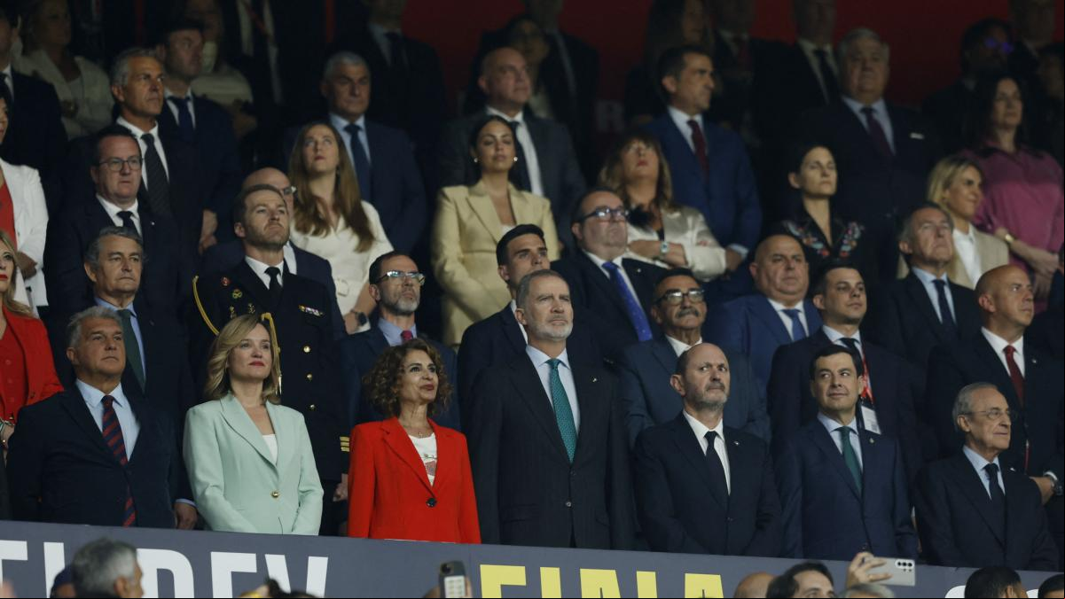 Los hombres bebés de Washington y Madrid