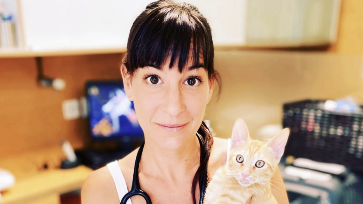 Neus Candela, experta en nutrición canina: “Llevo 10 años trabajando con dieta cruda, cocinada y mixta, y tengo muy claro dónde los veterinarios tenemos que poner el foco”