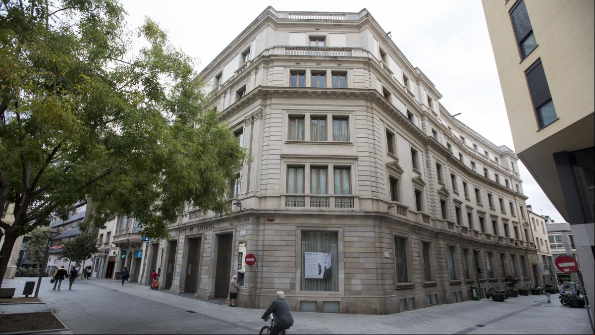 L’Executiu espera un moviment del Sabadell que faciliti el fracàs de l’opa