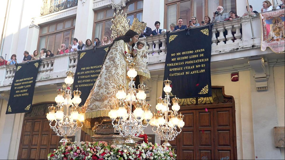 Arte público para visibilizar la salud mental inspirado en la Virgen de los Desamparados